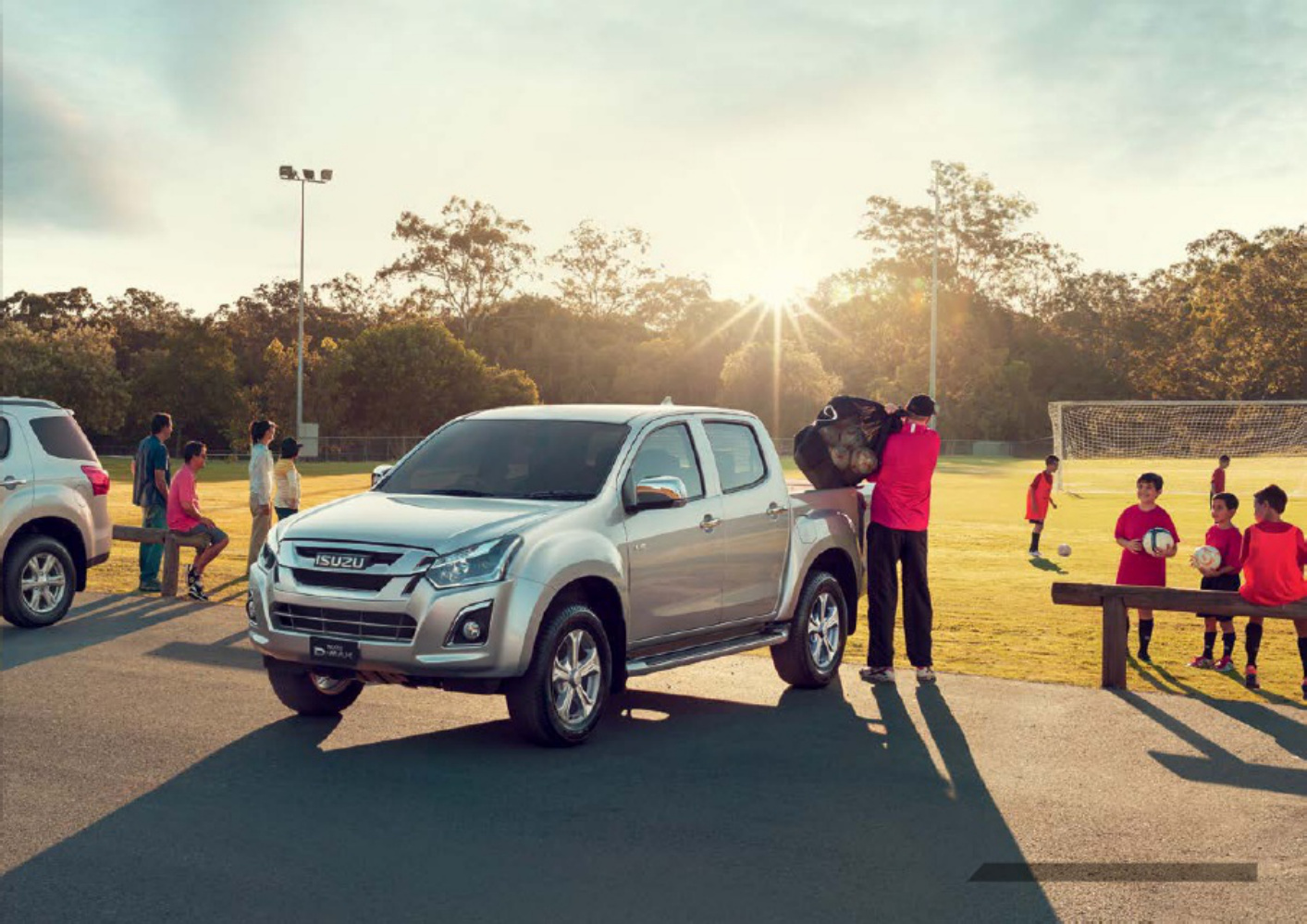 Sample 7 of Isuzu D-MAX Vehicle Brochure Technical Manual [PDF]
