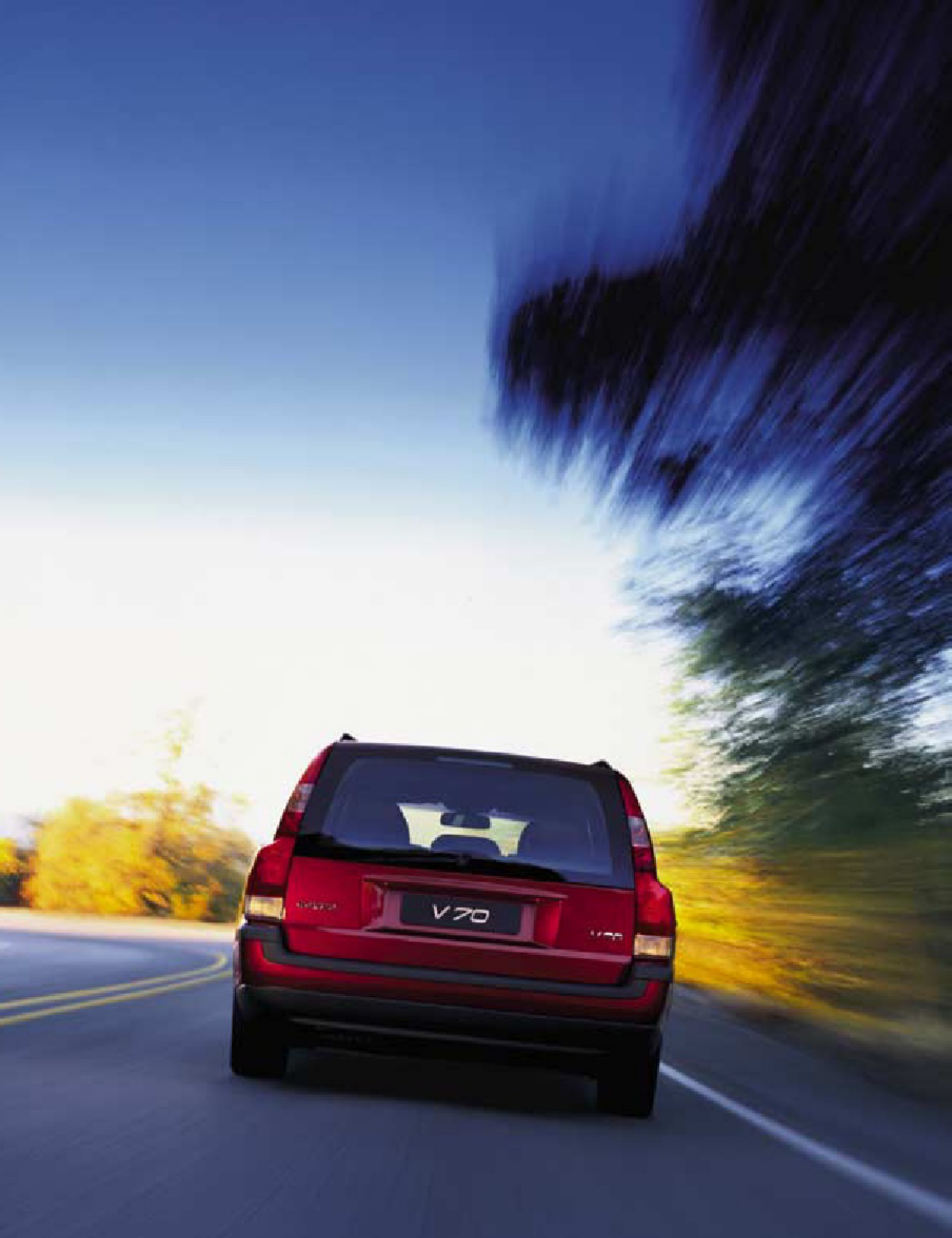 Sample 6 of Volvo CE 2004 Volvo V70 Brochure Technical Manual [PDF]