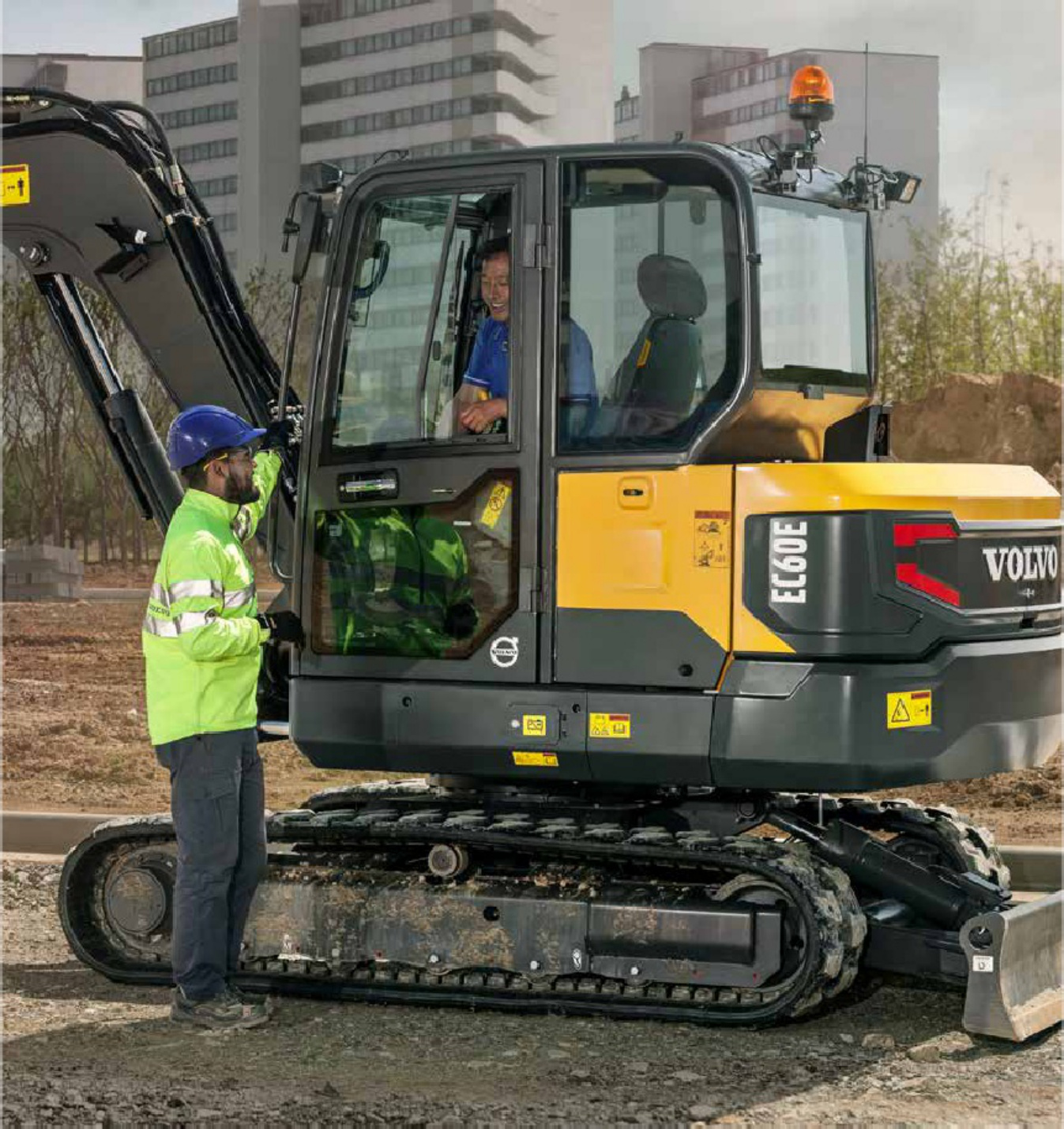 Sample 3 of Volvo CE EC60E Hydraulic Excavator Technical Manual [PDF]