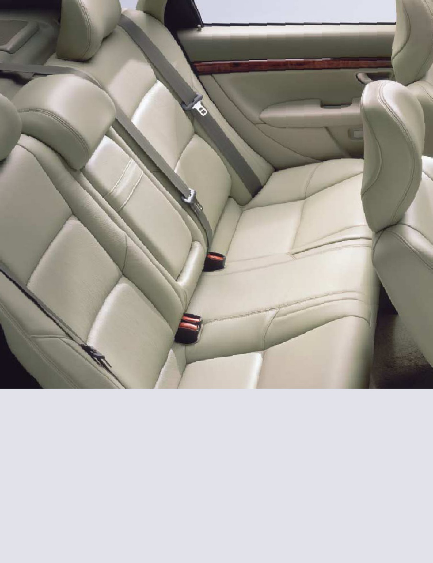 Sample 5 of Volvo CE S80_ Luxury Sedan Overview Technical Manual [PDF]