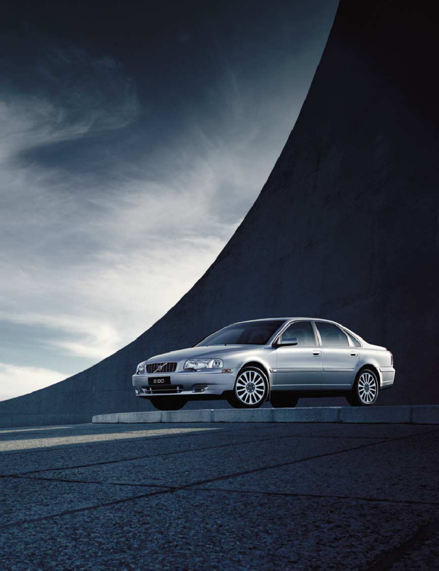 Sample 7 of Volvo CE S80_ Luxury Sedan Overview Technical Manual [PDF]