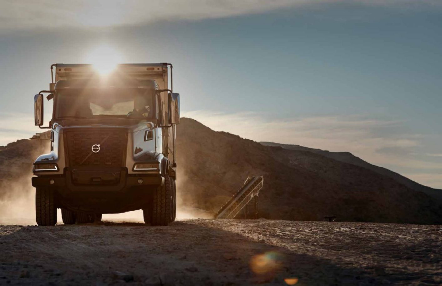 Sample 3 of Volvo CE VHD Series_ Tougher Made Smarter Technical Manual [PDF]